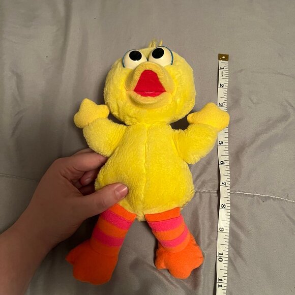 Vintage 1995 Big Bird from Sesame Street Yellow Plush Stuffed Animal Toy - Picture 2 of 7